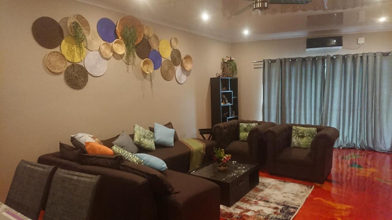 Svh Bush Lodge Марлот Парк Екстериор снимка